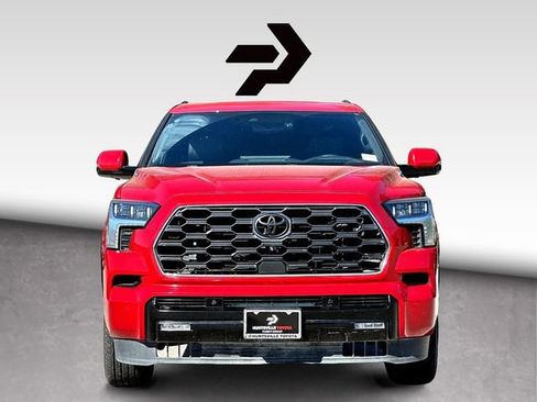 Used 2024 Toyota Sequoia Platinum image 3