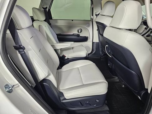 Used 2026 Hyundai Palisade Calligraphy AWD/4WD image 16