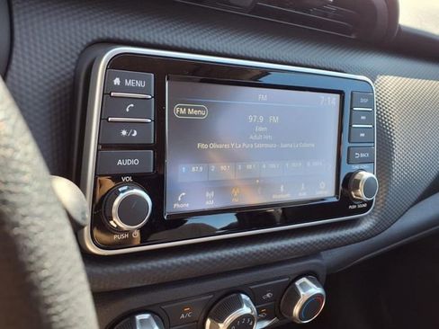 New 2025 Nissan Kicks Play S image 14