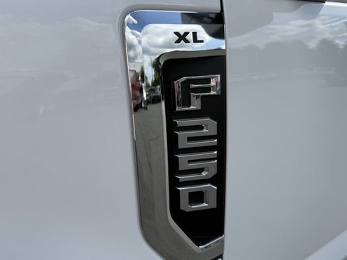 Used 2022 Ford F250 XL w/ Power Equipment Group AWD/4WD image 30