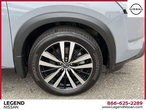 Certified 2024 Nissan Pathfinder Platinum w/ Cargo Package AWD/4WD image 11