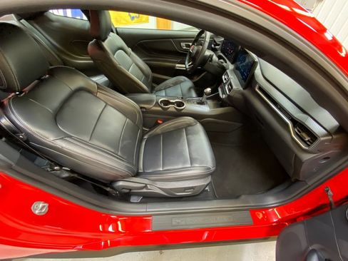 Used 2026 Ford Mustang Premium RWD image 24