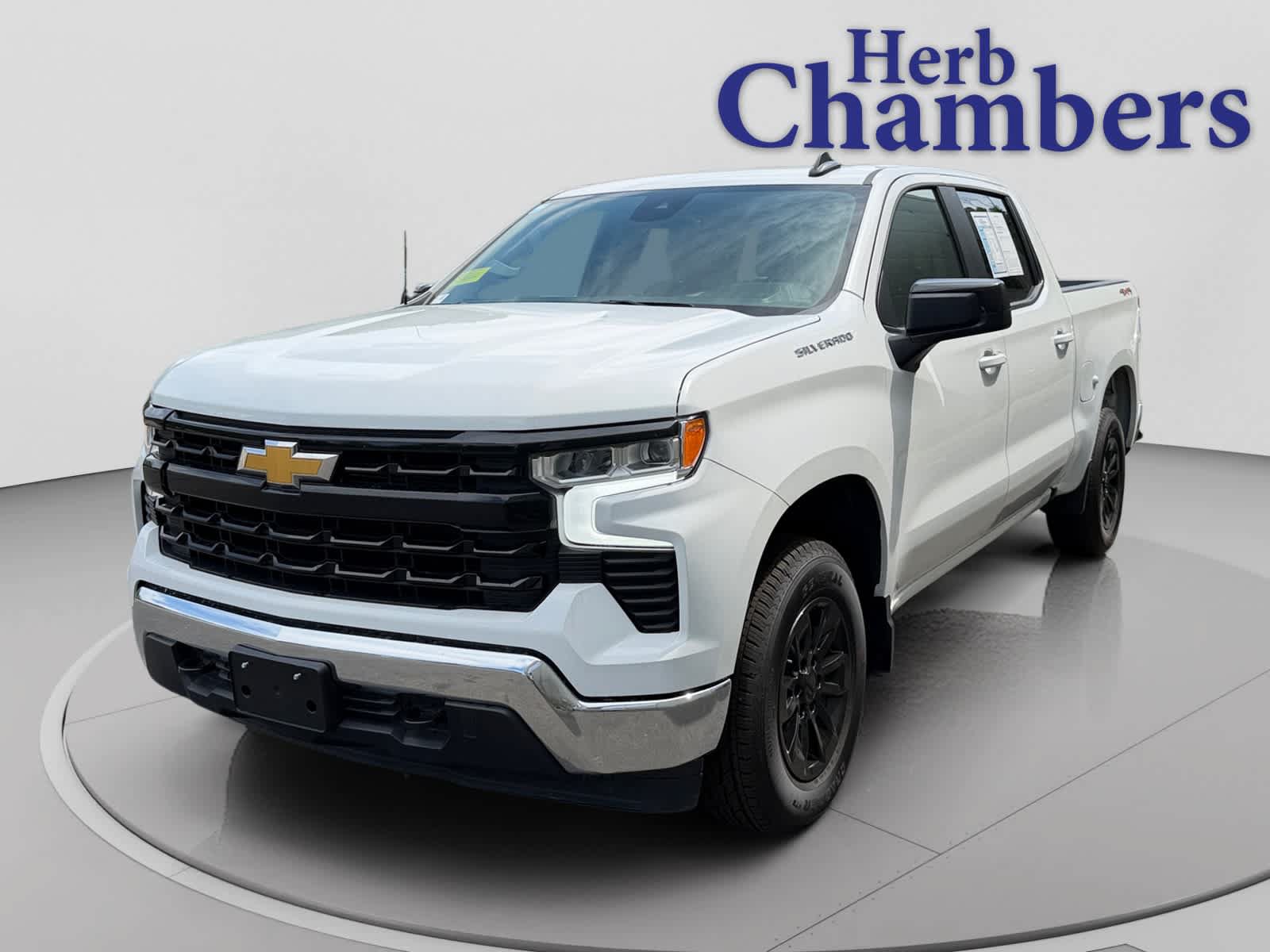 Used 2025 Chevrolet Silverado 1500 LT AWD/4WD image 13