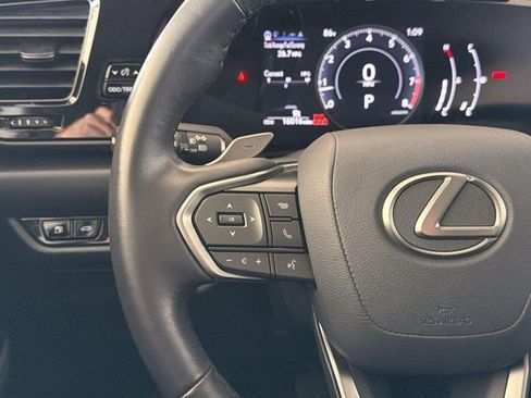 Certified 2025 Lexus NX 250 FWD w/ Towing Package (2000 Lbs) image 15