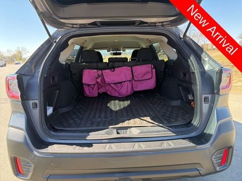 Used 2020 Subaru Outback 2.5i FWD image 16