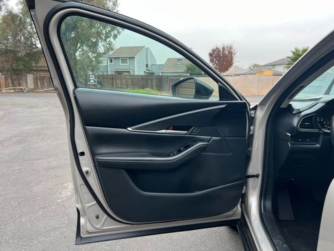 Used 2024 MAZDA CX-30 AWD 2.5 S w/ Select Sport Pkg image 12