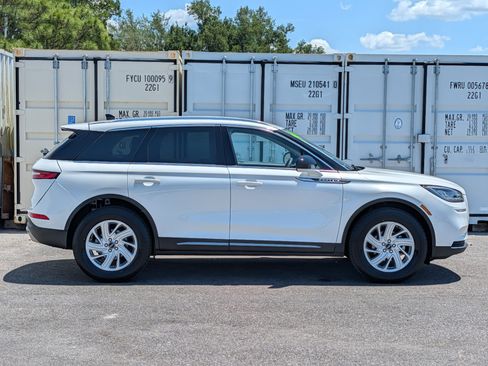 Used 2021 Lincoln Corsair FWD w/ Convenience Package image 3