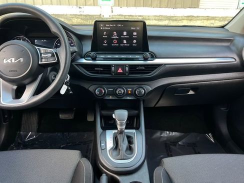 Used 2023 Kia Forte LXS w/ LXS Technology Package image 14