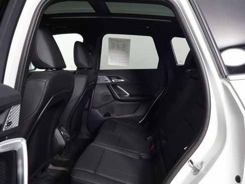 Used 2025 BMW X1 xDrive28i w/ Premium Package image 11