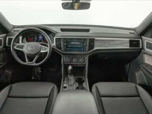 Used 2021 Volkswagen Atlas Cross Sport SE w/ Panoramic Sunroof Package image 27