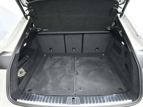 Certified 2026 Porsche Cayenne GTS AWD/4WD image 27