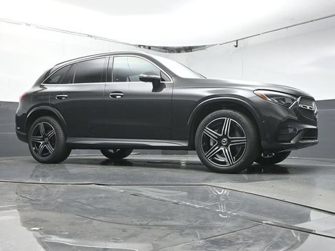 Used 2026 Mercedes-Benz GLC 300 image 36