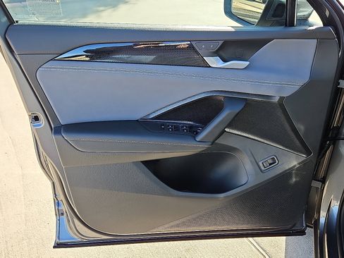 New 2026 Volkswagen Tiguan SE image 12