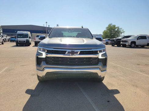 Used 2023 Chevrolet Silverado 1500 LT AWD/4WD image 3