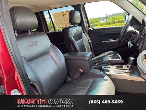 Used 2012 Jeep Liberty Limited Jet w/ Comfort/Convenience Group AWD/4WD image 26