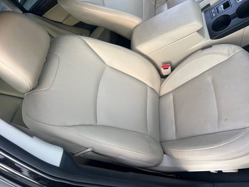 Used 2017 Subaru Outback 2.5i Limited AWD/4WD image 19