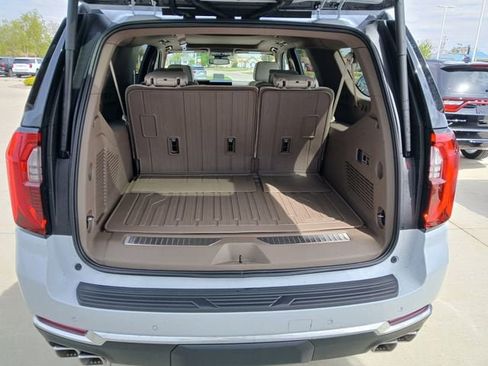 New 2026 GMC Yukon XL Denali w/ Sun & Power Step Package AWD/4WD image 19