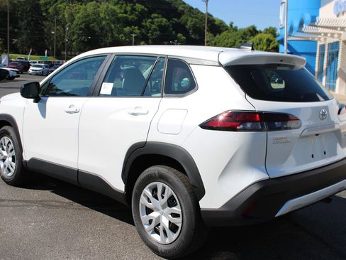 New 2026 Toyota Corolla Cross L AWD/4WD image 9