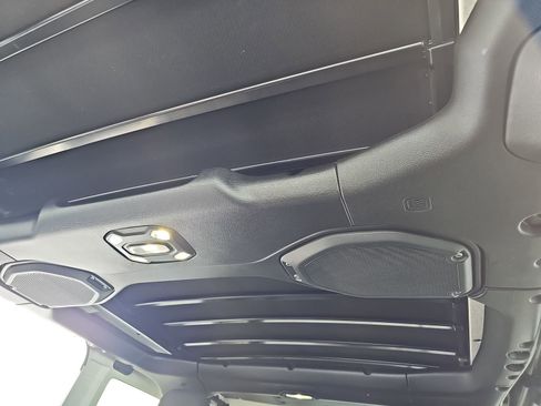 Used 2021 Jeep Wrangler Unlimited Rubicon image 28