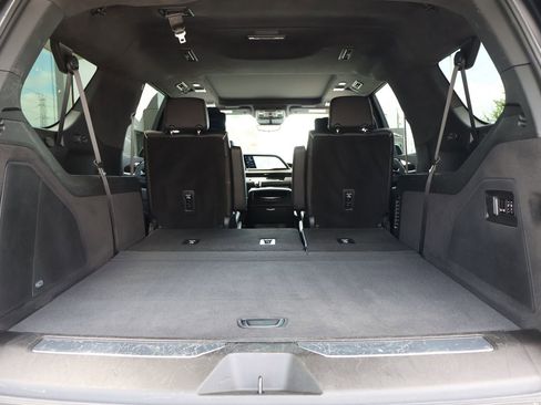 Used 2023 Cadillac Escalade ESV Sport Platinum w/ Heavy-Duty Trailer Package AWD/4WD image 21