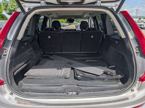 Used 2017 Volvo XC90 T5 Momentum w/ Vision Package FWD image 30