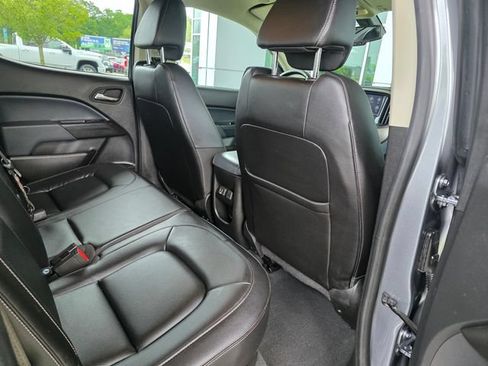 Used 2022 Chevrolet Colorado Z71 AWD/4WD image 13