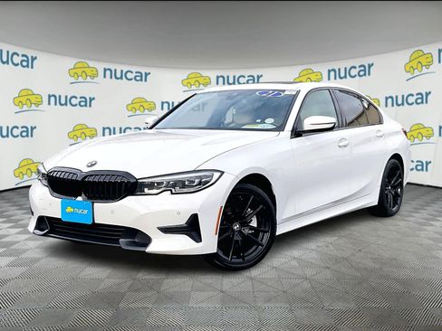 Used 2021 BMW 330i xDrive Sedan w/ Convenience Package image 3