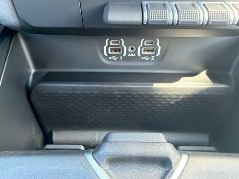 Used 2023 RAM 1500 Big Horn AWD/4WD image 37