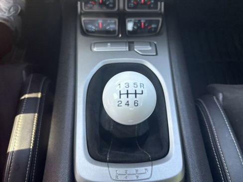 Used 2015 Chevrolet Camaro SS w/ SS Performance Package RWD image 10