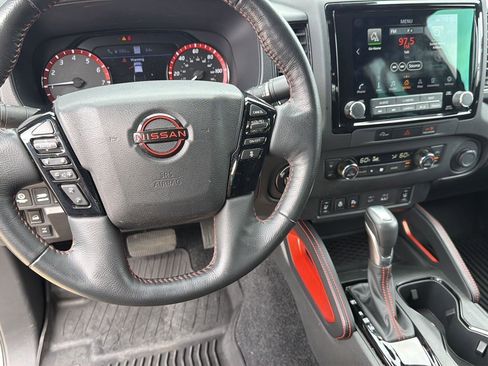Used 2024 Nissan Frontier PRO-4X w/ Pro Convenience Package AWD/4WD image 19