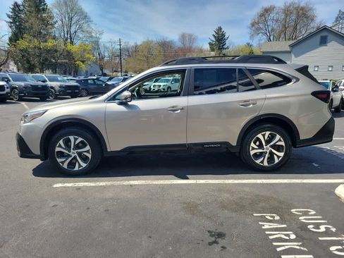 Used 2020 Subaru Outback Limited image 7