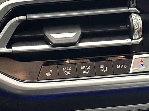 Used 2020 BMW X5 M50i w/ Premium Package image 25