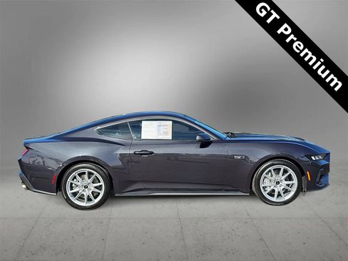 Used 2024 Ford Mustang GT Premium image 9