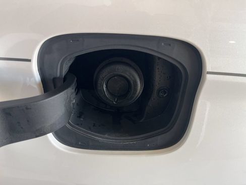 Used 2019 Lincoln Nautilus Reserve AWD/4WD image 42