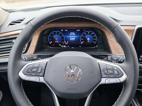 New 2026 Volkswagen Atlas SE FWD image 23