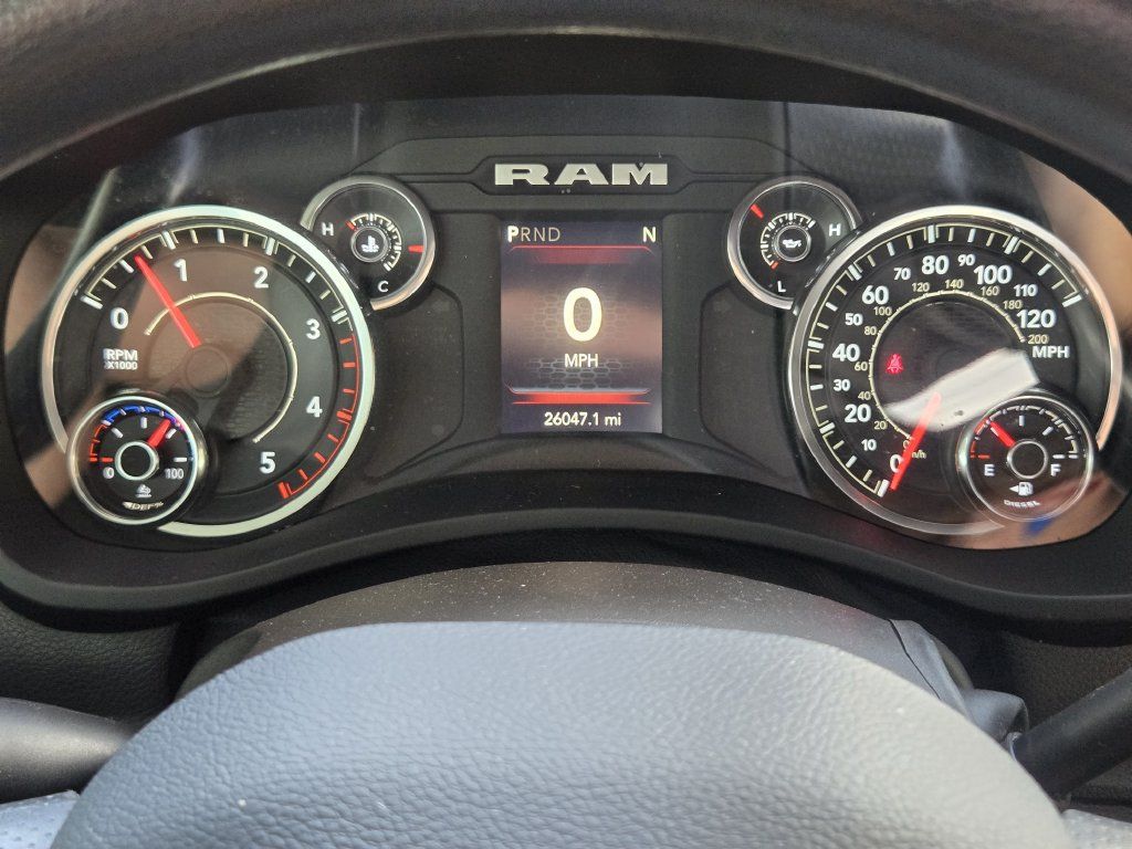 Used 2024 RAM 2500 Tradesman w/ Chrome Appearance Group AWD/4WD image 17
