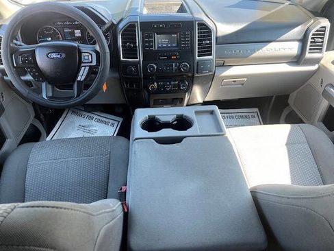 Used 2018 Ford F250 XLT AWD/4WD image 14