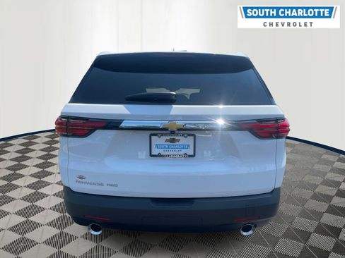 Used 2023 Chevrolet Traverse LS AWD/4WD image 5