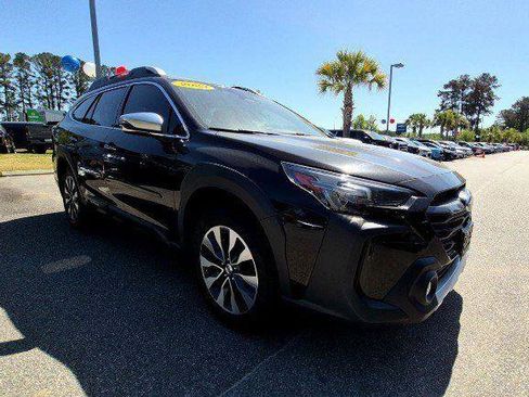 Used 2023 Subaru Outback Touring AWD/4WD image 2