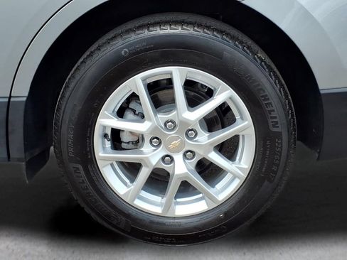 Used 2024 Chevrolet Equinox LS w/ LS Convenience Package FWD image 7