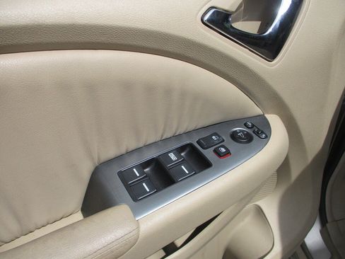 Used 2005 Honda Odyssey EX-L image 29