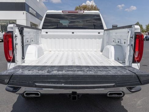 Used 2022 GMC Sierra 1500 SLT w/ SLT Convenience Package image 14