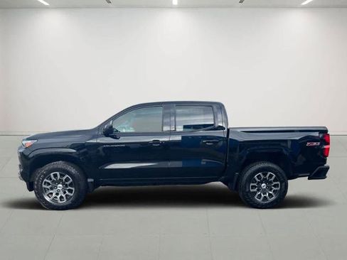 Used 2023 Chevrolet Colorado Z71 w/ Advanced Trailering Package image 3