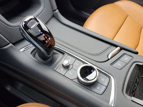 Certified 2022 Cadillac XT5 Premium Luxury image 37