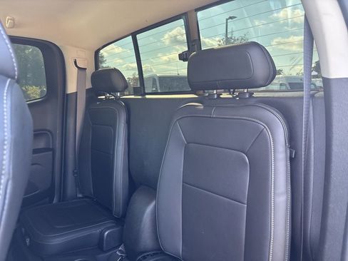 Used 2019 Chevrolet Colorado Z71 w/ LPO, Premium Interior Package image 43