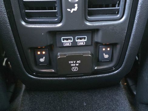 Used 2025 Dodge Durango GT image 30