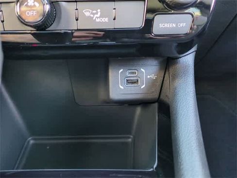 New 2026 Jeep Compass Latitude image 32