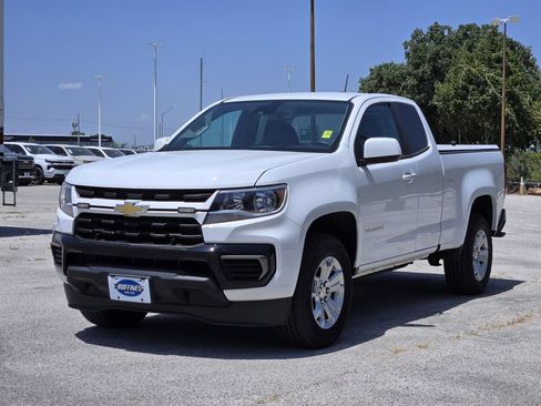 Used 2022 Chevrolet Colorado LT w/ Fleet Safety Package RWD image 3