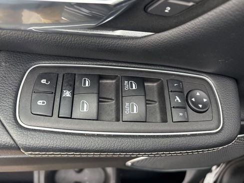 Used 2023 RAM 1500 Laramie image 26