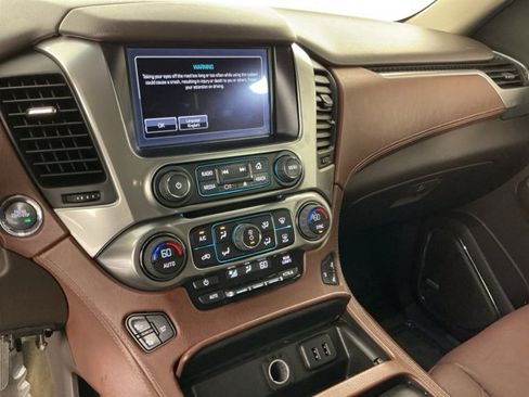 Used 2016 Chevrolet Suburban LTZ image 17